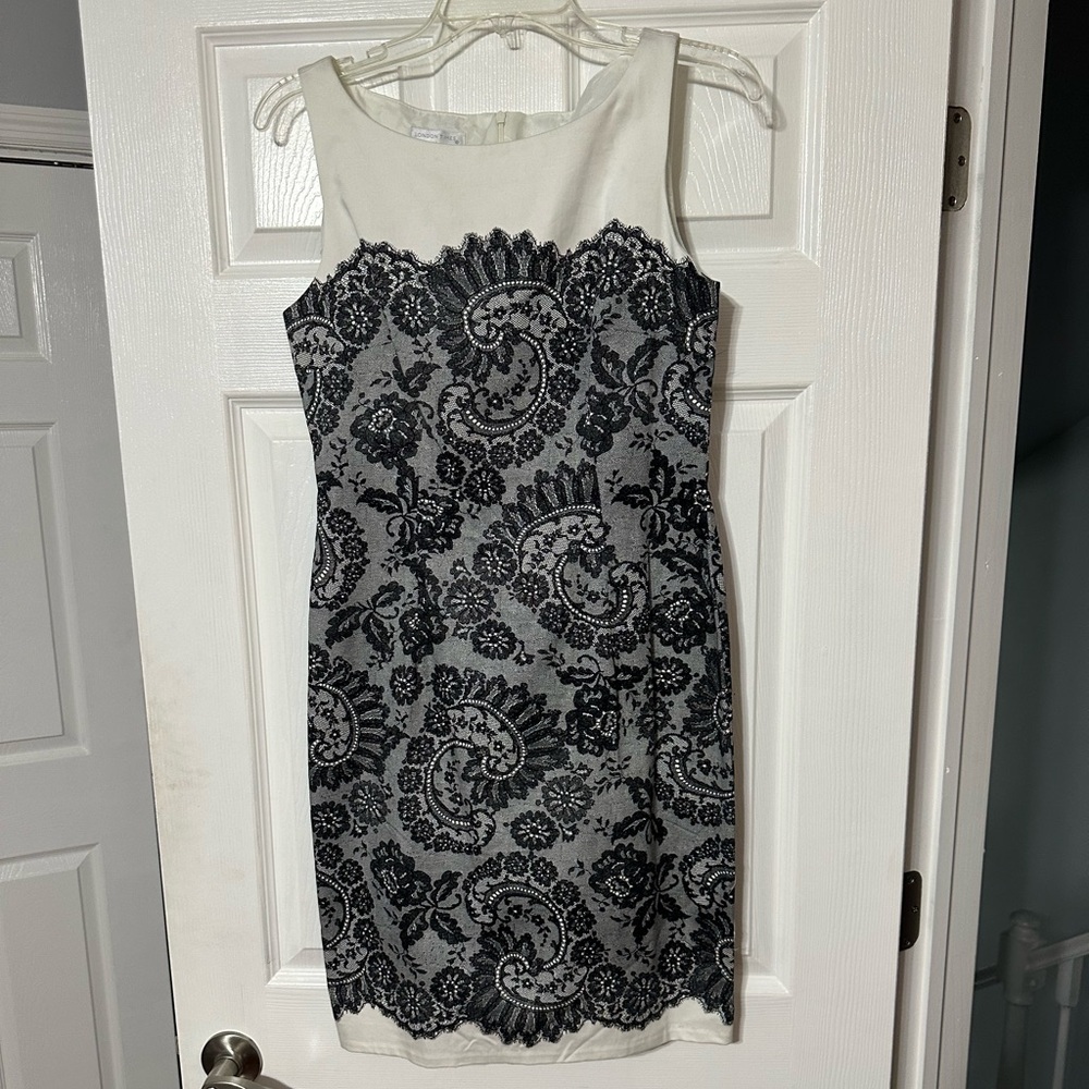 NWT London Times Sleeveless Lace Pattern Sheath Dress